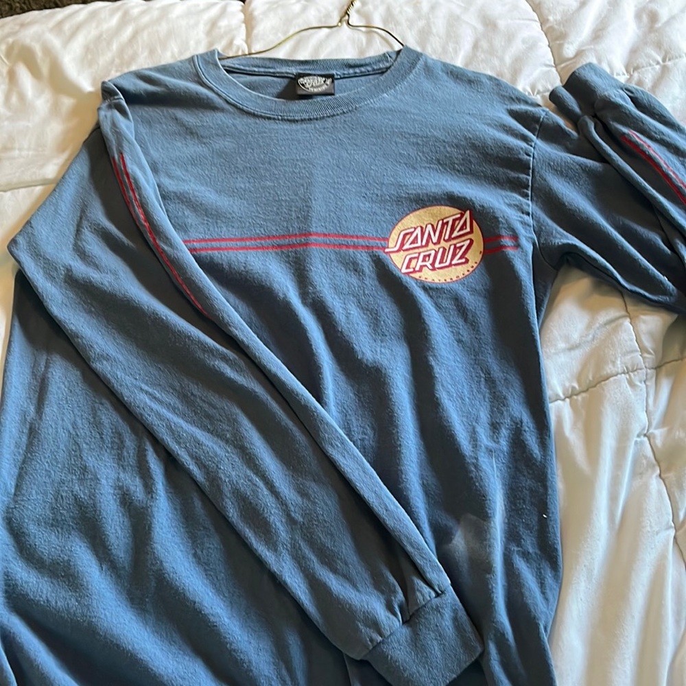 Santa Cruz long sleeve!! (size s)